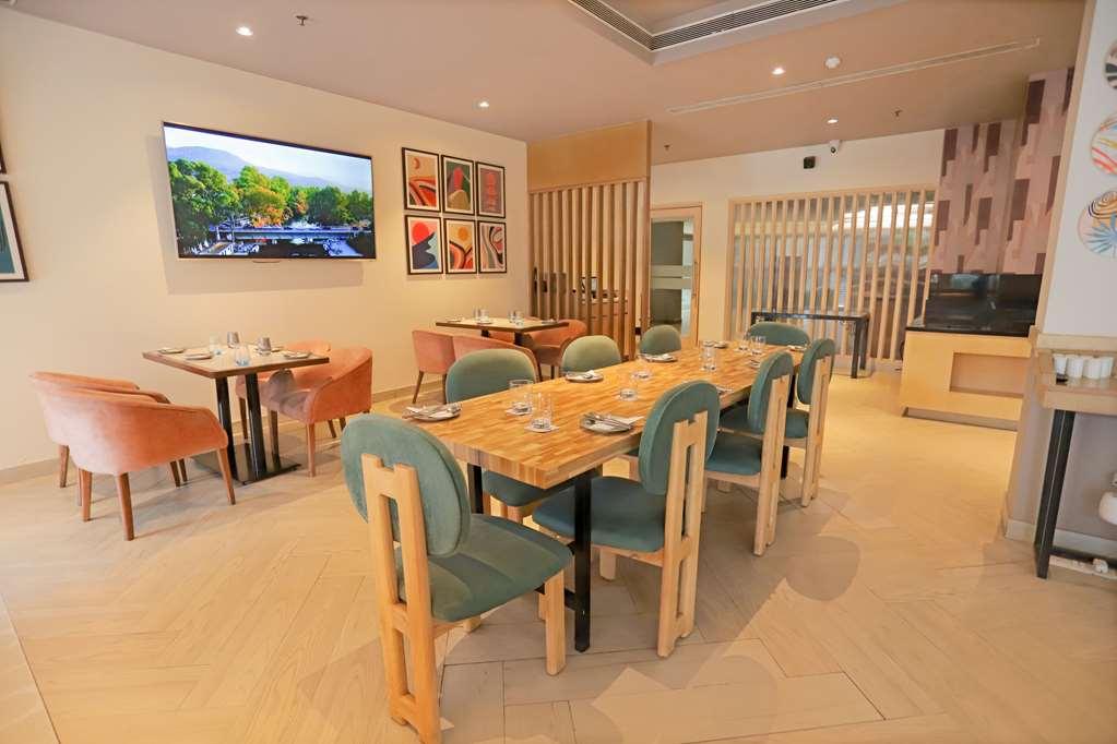 Park Inn By Radisson New Delhi Lajpat Nagar Ресторан фото