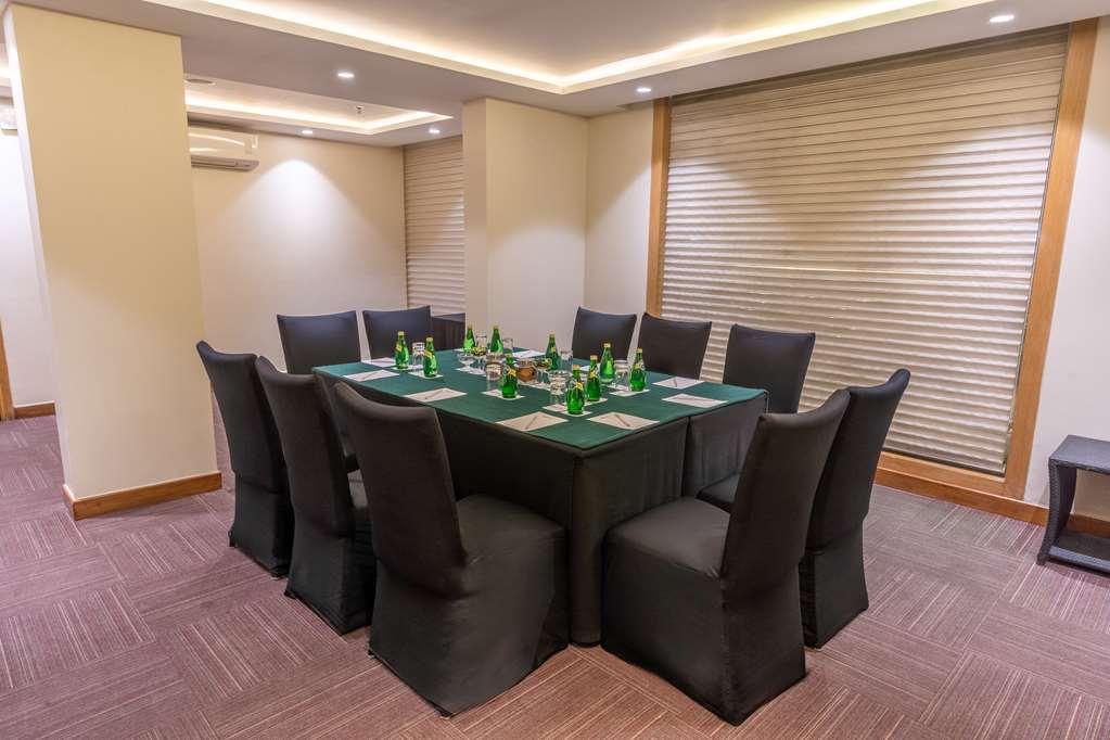 Park Inn By Radisson New Delhi Lajpat Nagar Удобства фото
